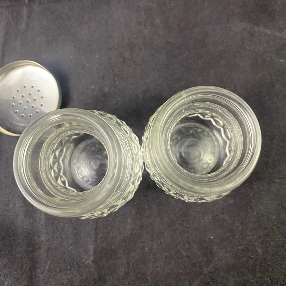 Elegant Silver Salt and Pepper Shaker Set
